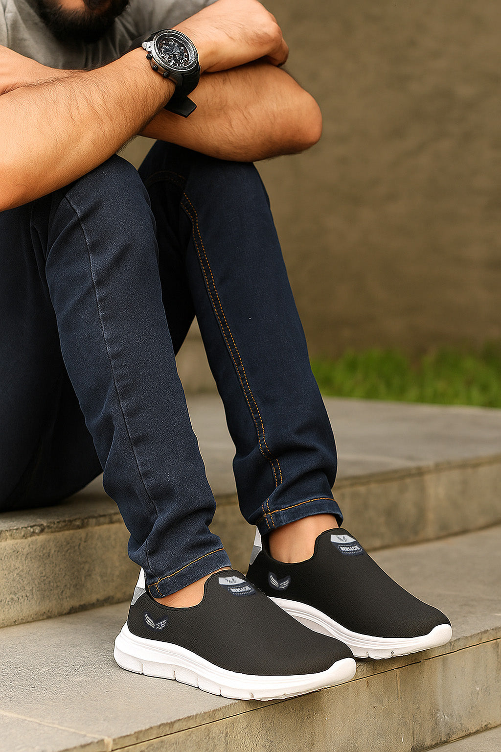 Bersache Lightweight Casual Sneaker Shoes For Men Black-8070