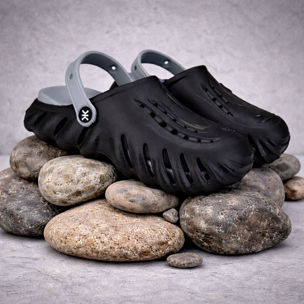 Bersache Extra Soft Classic Casual with Back Strap Regular wear with Ultra Soft & Flexibility Technology. Sandal for Men's/ boy,s - 6004(BLACK).